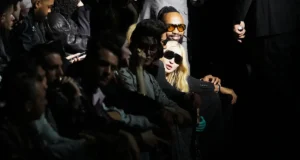 A seleção espanhola de futebol está procurando desesperadamente por Madonna e sua camisa de 36 anos