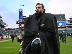 O último relatório afirma que os Eagles ainda estão interessados em assinar novamente com Dallas Goedert