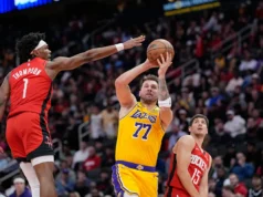 Doncic lidera o Lakers na vitória por 100-92 sobre o Rockets pela sexta vitória consecutiva