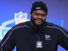 Um dos principais candidatos ao draft da NFL quebrou a perna no grupo de olheiros