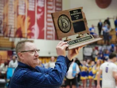 Grupos estaduais e nacionais de treinamento de basquete anunciam honras em Dakota do Sul