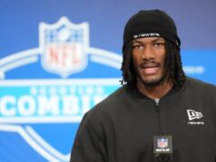 Patriots hospedam OLB subdimensionado nas primeiras 30 visitas do draft, escolha projetada para 1ª rodada