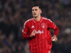 Napoli insatisfeito com Luca emprestado ao Nottingham Forest