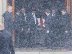 Galeria de fotos: Funeral do lendário técnico do Notre Dame, Lou Holtz