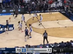 Braylon Mullins da UConn surpreende Duke com uma campainha de 35 pés no March Madness Elite 8 Classic