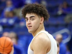 Malachi Moreno atendeu a campainha da dica de abertura em Vandy Rout