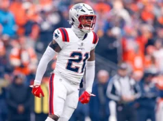 O safety dos Ravens, Jaylinn Hawkins, assinará um contrato de 2 anos