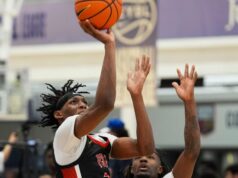 Semifinais do Trono: atualizações ao vivo, pontuação do Calvary Christian (FL) Eagles x Long Island Lutheran (NY) Crusaders