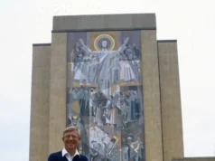 Detalhes do funeral de Lou Holtz em Notre Dame