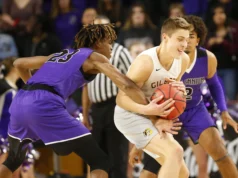 Ex-Gilbert HS, estrela do basquete NU contratado pelos Colts da NFL