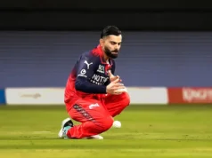 Virat Kohli dispensa babá contra SRH, a reação de Anushka Sharma se torna viral – Assista