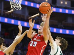 Santo Inácio aproveitou ao máximo seu primeiro jogo do NorCal Open derrotando Sheldon