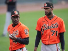 River San Martin do SF Giants perderá o WBC, Joel Peguero lesiona novamente o tendão da coxa