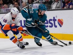 San Jose Sharks e McLean Celebrini perderam para os New York Islanders