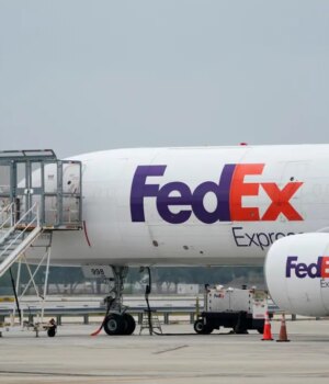 FedEx-Tariffs_05863.jpg