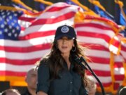 Juiz anula política que exige que o Congresso avise com 7 dias de antecedência para a visita do ICE