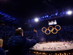 Supremacia chinesa é esperada em meio a boicote à bandeira russa