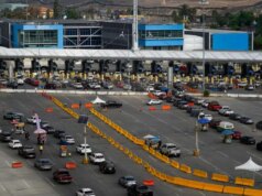 Policiais do CBP encontraram a mulher em um tanque de gasolina na passagem de fronteira de San Ysidro