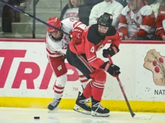 Ohio State se recuperou de Wisconsin para conquistar o título do confronto final da WCHA