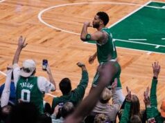 Jayson Tatum marca 15 pontos após cirurgia de Aquiles, Celtics vence Mavericks por 120-100