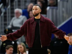 Stephen Curry participará de torneio play-in para Warriors, se puder, diz Steve Kerr