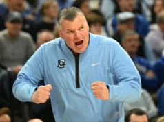 O técnico do Creighton, Greg McDermott, natural de Iowa, anunciou sua aposentadoria