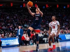 Azzi Fudd ajuda o número 1 da UConn a obter a 47ª vitória consecutiva sobre o St.