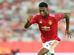 Timothy Fosu-Mensah está dando grandes passos em direção ao retorno do futebol