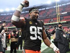 Os Bears foram repentinamente vistos como o pretendente original de Myles Garrett após questões contratuais