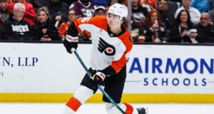 Os Flyers dão as boas-vindas a Trevor Zegras de volta a Anaheim
