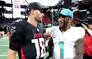 Agência gratuita do Atlanta Falcons: assinou com Tua Tagovailo um contrato de 1 ano e US$ 1,3 milhão