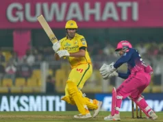 Jamie Overton, do CSK, ultrapassa MS Dhoni e estabelece novo recorde na derrota contra RR