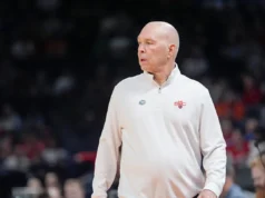 Treinador de longa data do Saint Mary saindo para trabalhar no Big 12