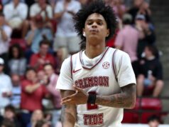 Aden Holloway preso, explicado: Por que Alabama Star não estará disponível para o início do March Madness