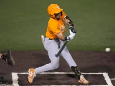 Tennessee derrotou a Geórgia por 7-4