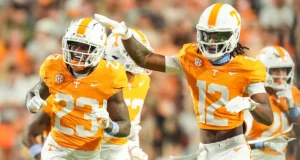 O técnico de segurança do Colorado, Von Bell, elogiou Boo Carter como um talento de elite