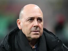 😡 Onde está o idiota: o chefe da Bundesliga invade o túnel