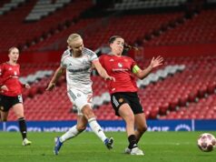 A derrota na primeira mão da UWCL para o Bayern deixa o Manchester United estreitamente reduzido
