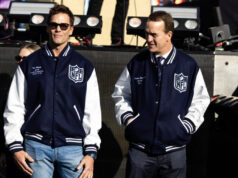 Pat McAfee zomba de estrelas da NFL após exibição do clássico do futebol americano Awful Fanatics