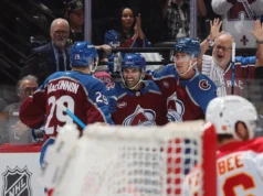 Recapitulação: Colorado Flames vai 9-2 com Cal Makar lesionado