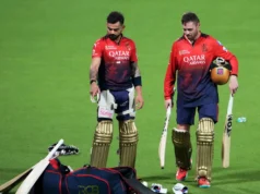 IPL 2026: Virat Kohli vira jogador de boliche para ajudar seu parceiro de abertura Phil Salt – ASSISTA