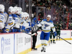 Buknevich marcou no final do terceiro período para ajudar os Blues a encerrar uma derrapagem de 10 jogos na estrada com uma vitória por 3 a 1 sobre o Wild.