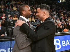 Um dia depois termina a temporada regular do ACC e dois treinadores já estão de fora