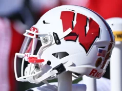 Visite a programação de Wisconsin com atletas quatro estrelas