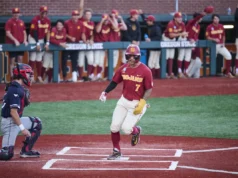 O beisebol da USC continua subindo no ranking após um início recorde