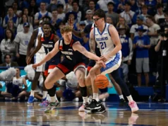 Avila marca 25 pontos para ajudar o número 23 do St. Louis a vencer o Duquesne por 91-76