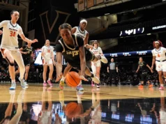 Illinois venceu o Colorado e conquistou a vitória no primeiro turno como o time mais jovem do torneio feminino da NCAA