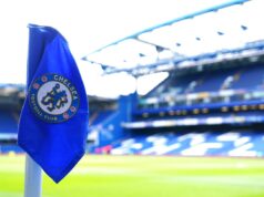 O Chelsea foi suspenso de transferência e multa de £ 10 milhões por violar as regras da Premier League