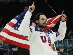 Os Kings emergiram como os favoritos nas apostas para contratar o capitão da equipe dos EUA, Auston Matthews, no prazo final de negociação da NHL.