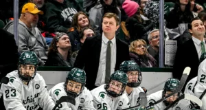 Michigan State Hockey vs. UConn: atualizações de pontuação, destaques e muito mais